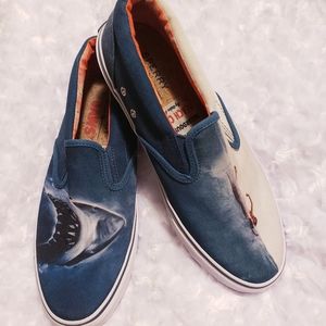 Men's Sperry limited addition Jaws slip ons.